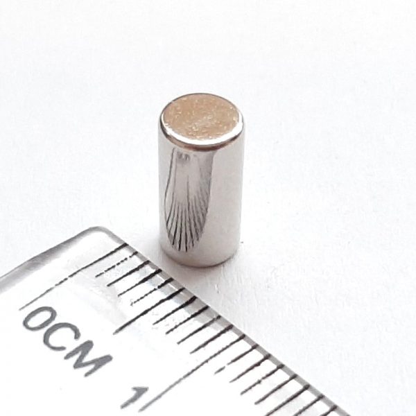(térmek) Neodímium hengermágnes 5x10 mm -
  N38
