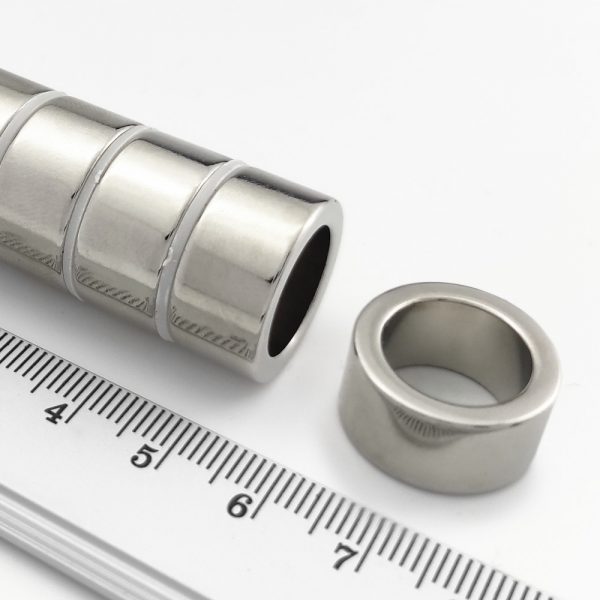 (térmek) Neodímium mágnes gyűrű 20-14x10
  mm - N38