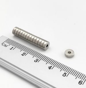 (térmek) Neodímium mágnes gyűrű 6-2x2 mm
  - N45