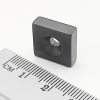 (térmek) Neodímium mágnes téglatest
 15x15x5 mm lyukkal (déli pólus a lyukas oldalon), epoxy - N42