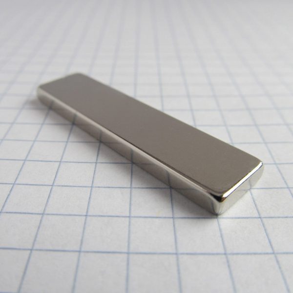 (térmek) Neodímium mágnes téglatest
  40x10x3 mm - N38