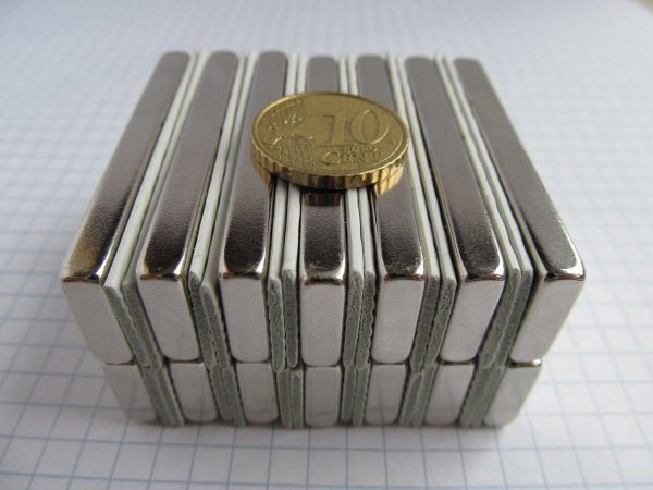 (térmek) Neodímium mágnes téglatest
  50x15x5 mm - N38