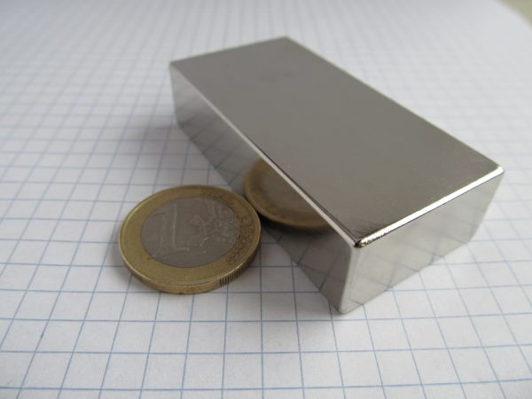 (térmek) Neodímium mágnes téglatest
  60x30x15 mm - N38