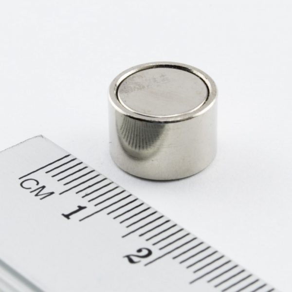 (térmek) Pot mágnes belső menettel 12x8
  mm