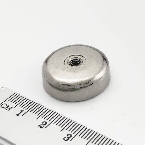 (térmek) Pot mágnes az egész mágnesen
  áthaladó menettel 25x8 mm