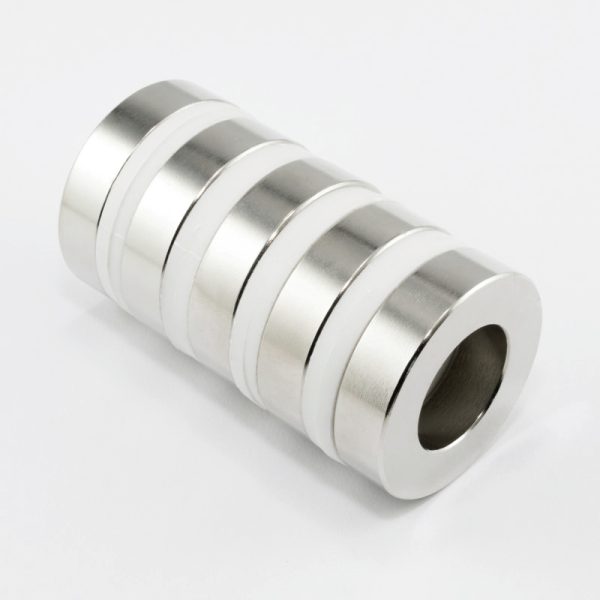 Neodímium mágnes gyűrű 40-22x10 mm - N38