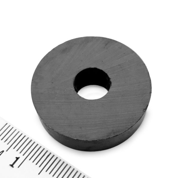Ferrit mágnes gyűrűk 30-9x8 mm - Y30BH
