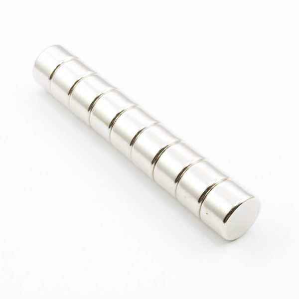 Neodímium mágneses henger 12x8 mm