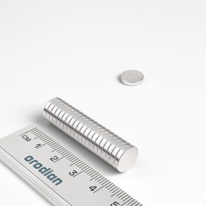 Neodímium hengermágnes 10×2 mm
