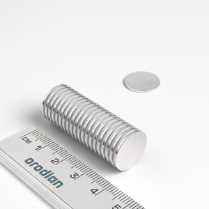 Neodímium hengermágnes 15×15 mm