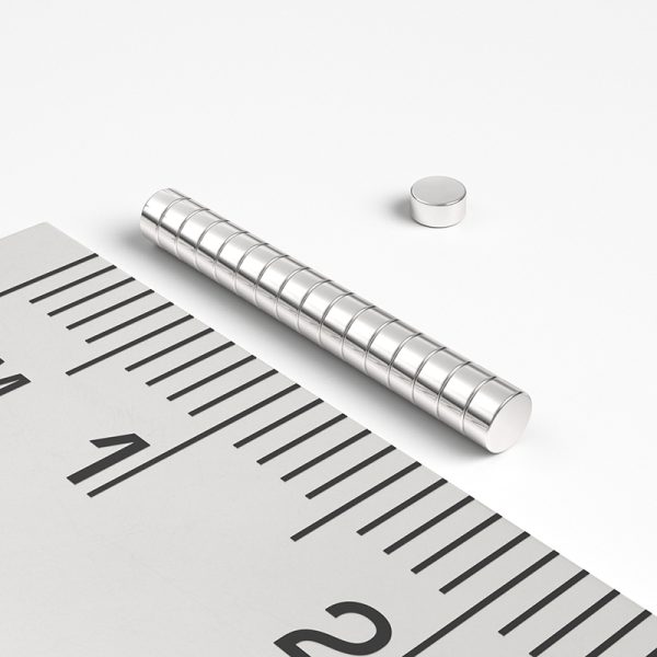 Neodímium hengermágnes 2×1 mm