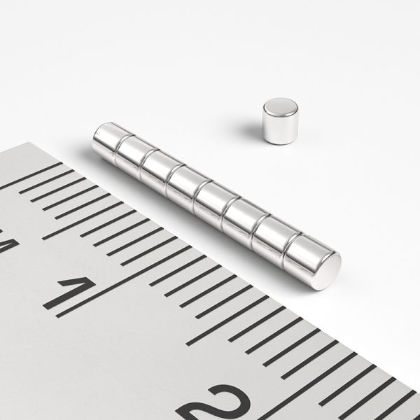 Neodímium hengermágnes 2×2 mm