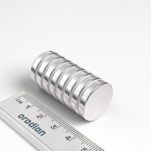 Neodímium hengermágnes 20×4 mm