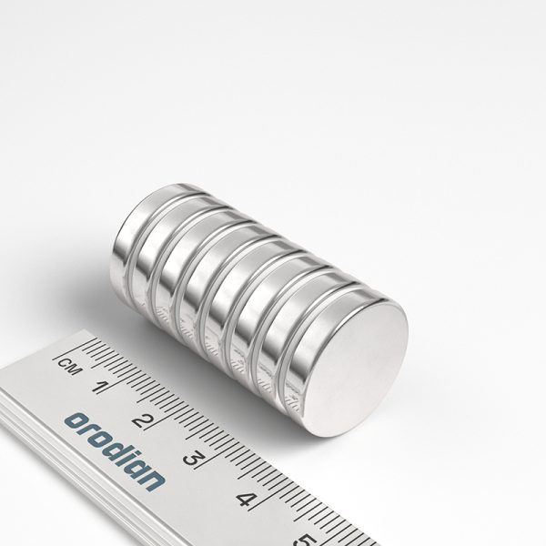 Neodímium hengermágnes 20×4 mm