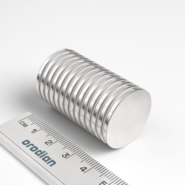 Neodímium hengermágnes 25×2 mm