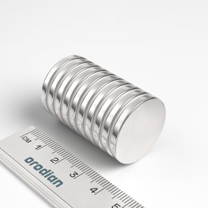 Neodímium hengermágnes 25×3 mm