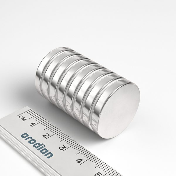 Neodímium hengermágnes 25×4 mm
