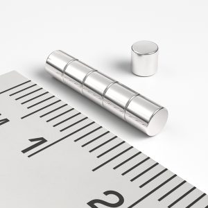 Neodímium hengermágnes 3×3 mm