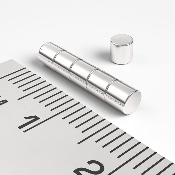 Neodímium hengermágnes 3×3 mm