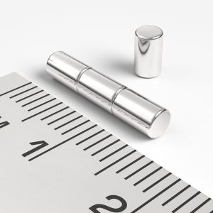 Neodímium hengermágnes 3×5 mm