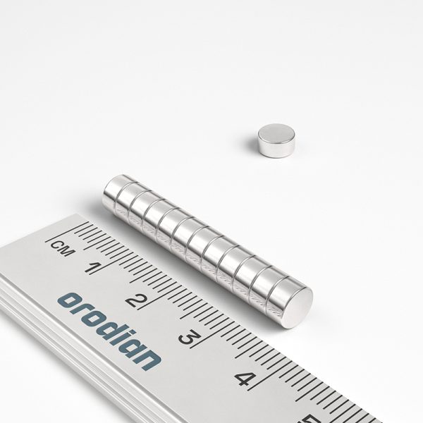 Neodímium hengermágnes 6×3 mm