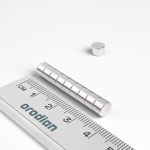 Neodímium hengermágnes 6×4 mm