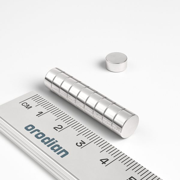 Neodímium hengermágnes 8×4 mm