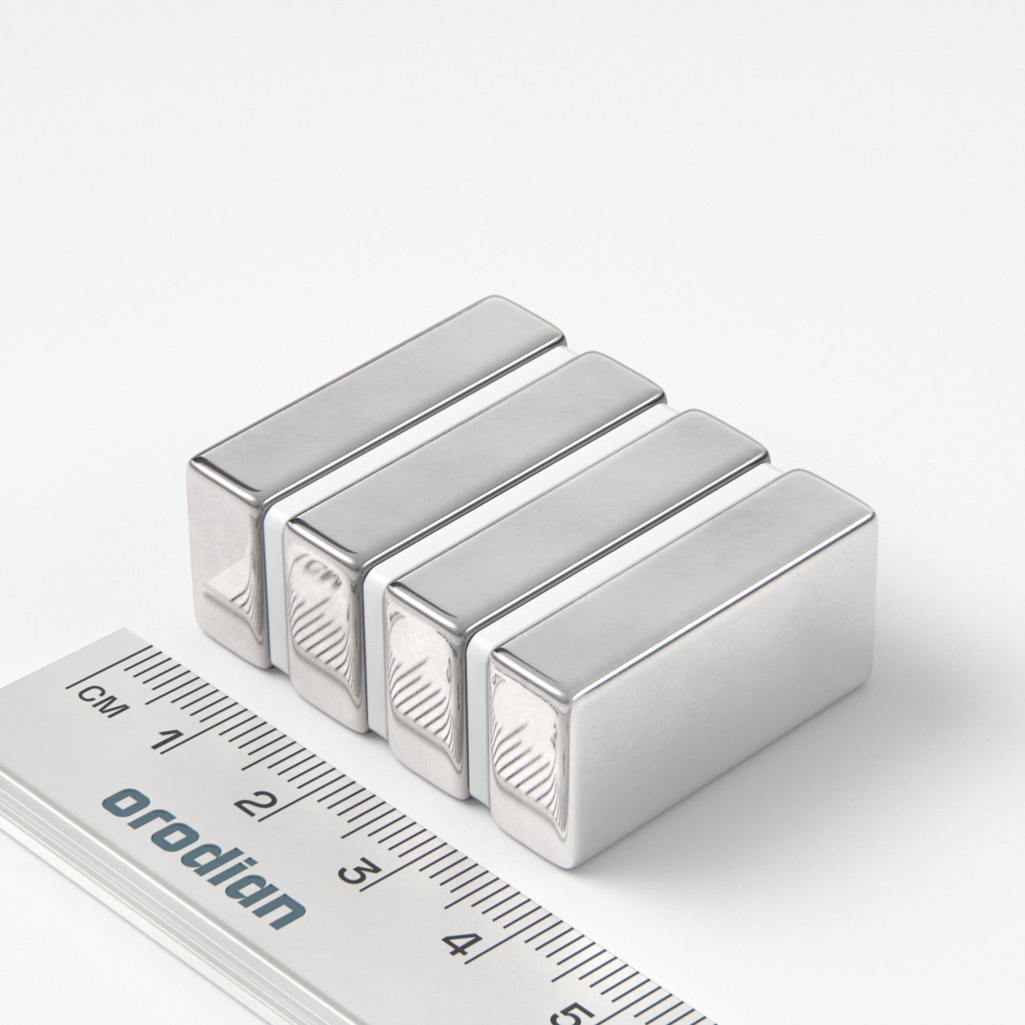 Neodímium mágnes téglatest 30×15×8 mm - N38