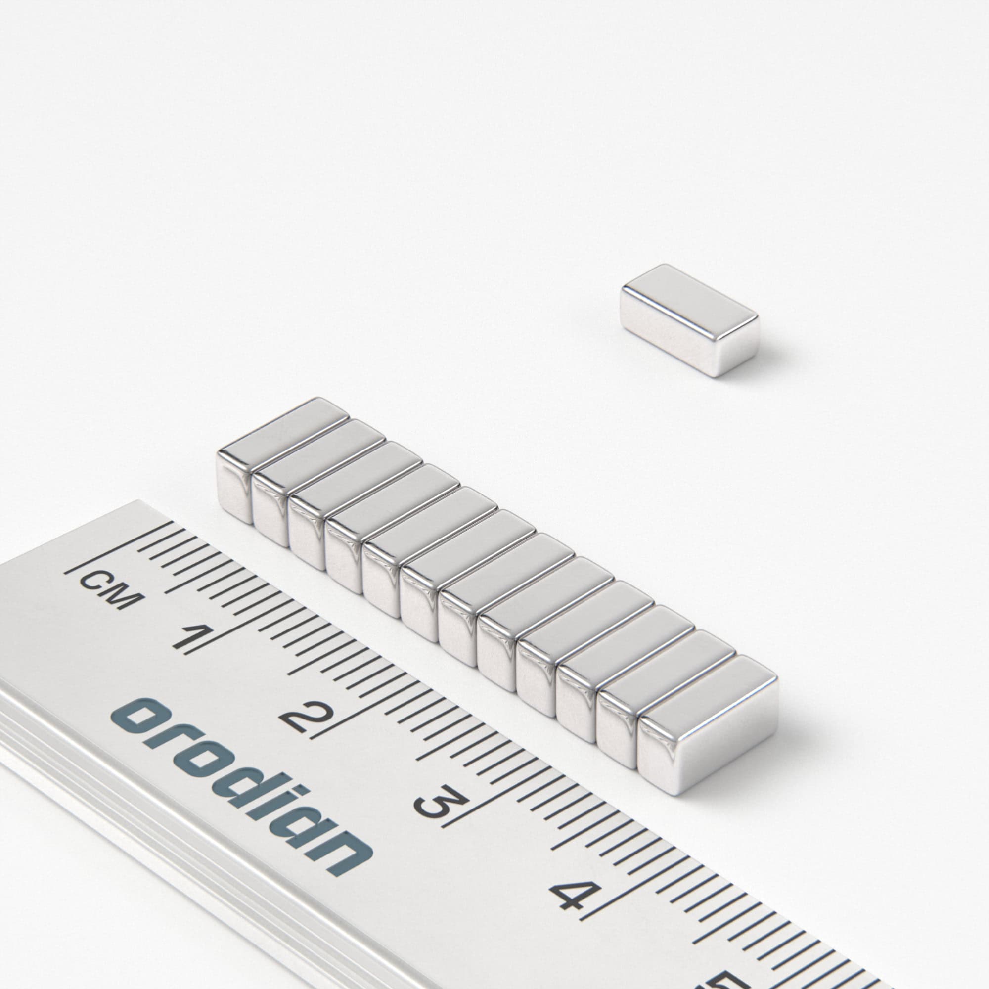 Neodímium mágnes téglatest 8×4×3 mm - N38