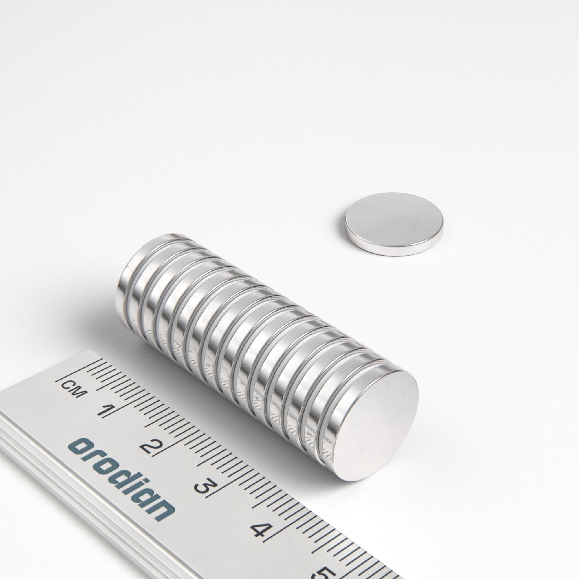 Neodímium hengermágnes 15×2 mm - N38