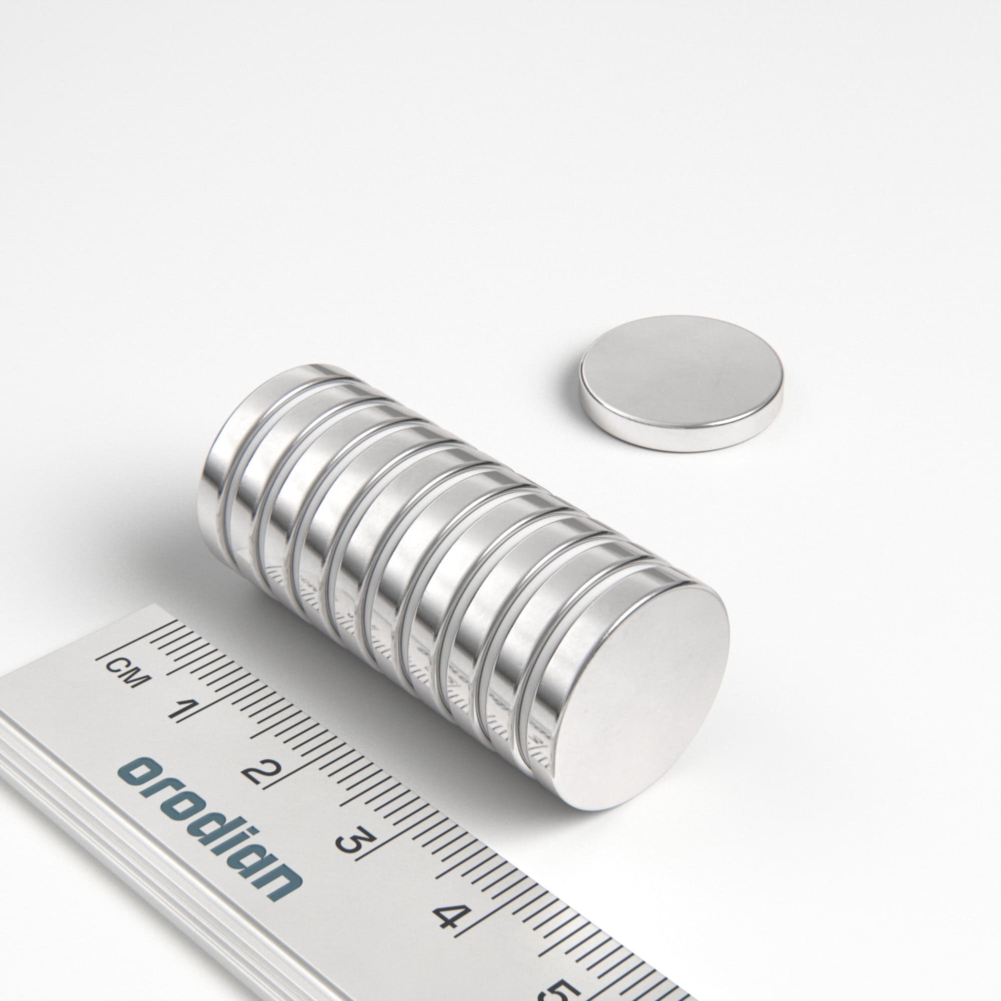 Neodímium hengermágnes 18×3 mm - N38