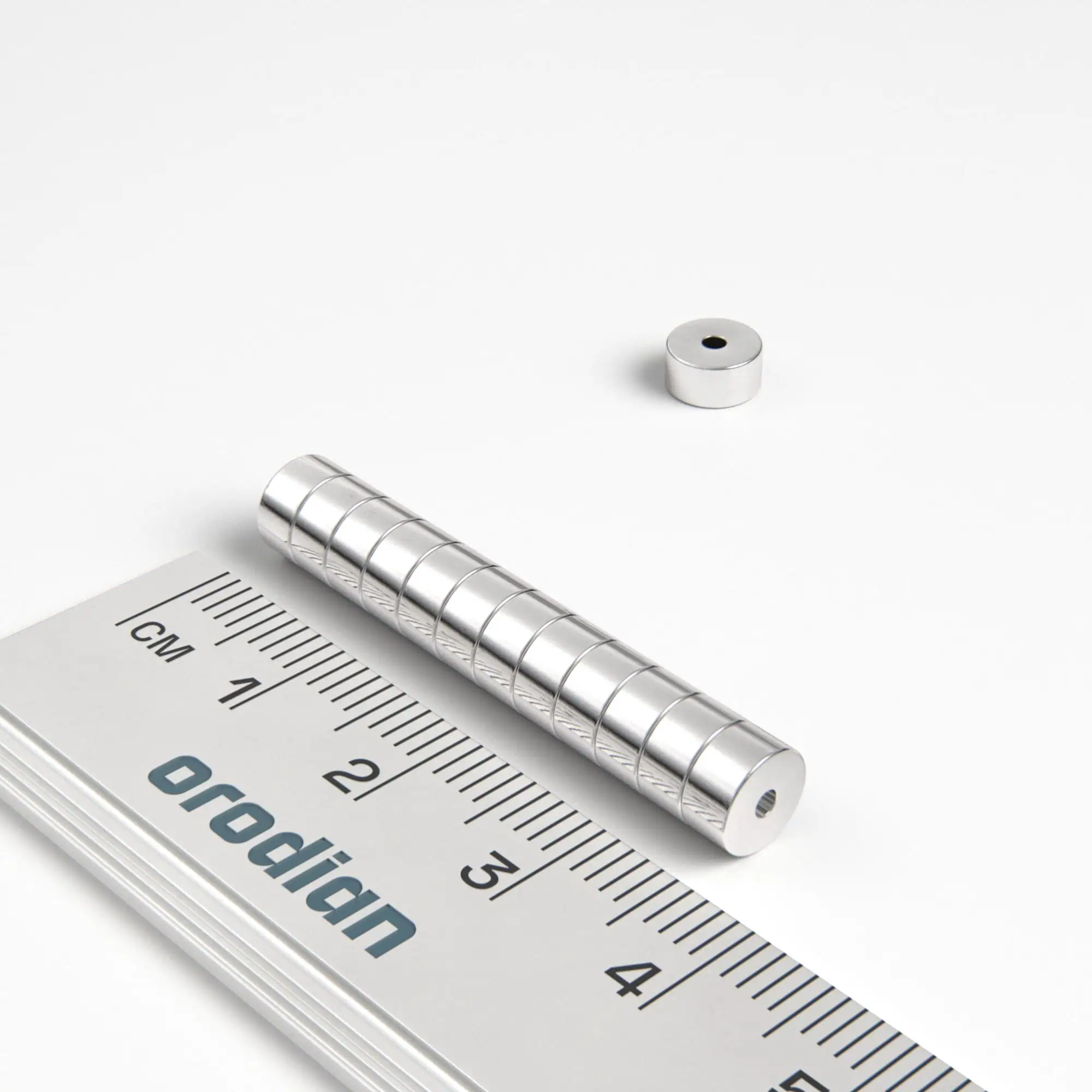 Neodímium mágnes gyűrű 6-1,5×3 mm - N38